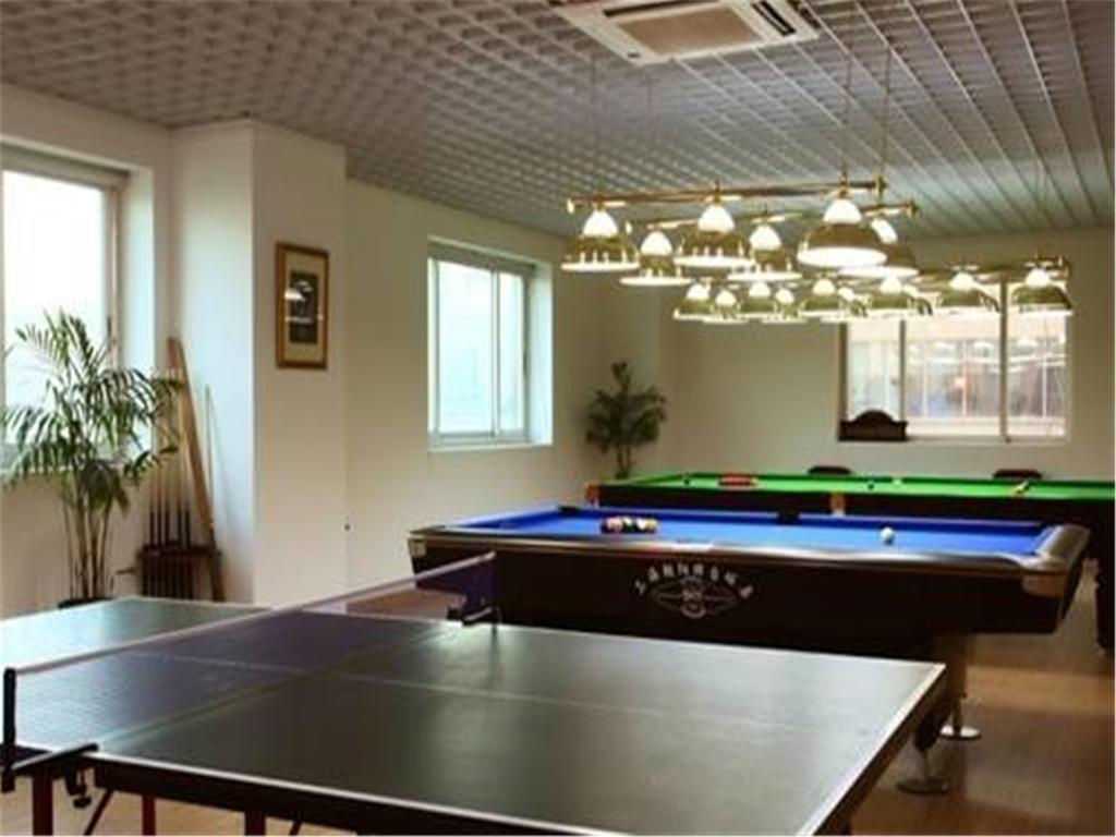 Huajun Hotel 4*