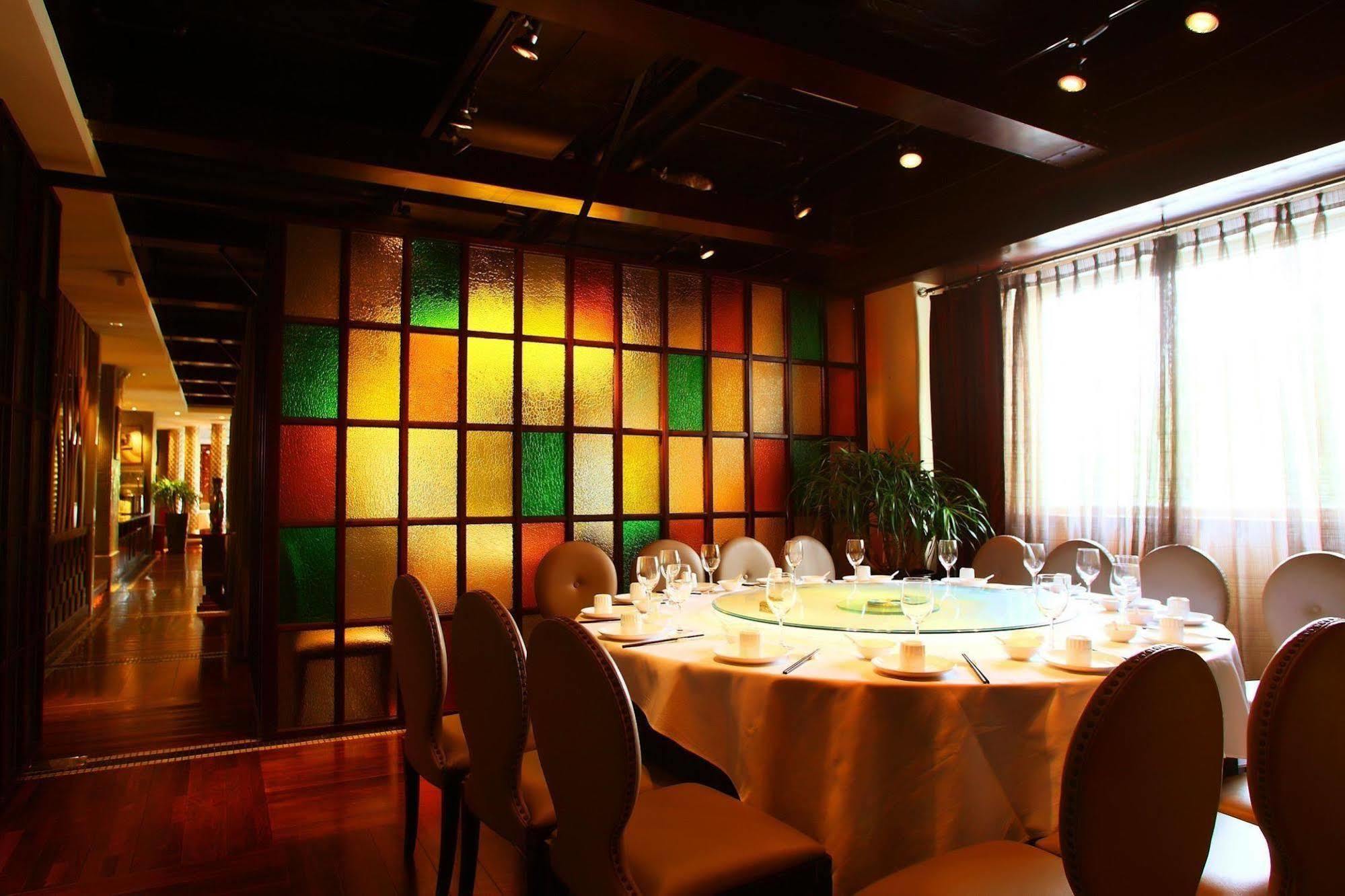 Hotel Huajun